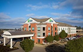 Holiday Inn Express Olive Branch Mississippi